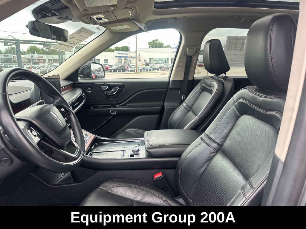 Used 2023 Lincoln Aviator Reserve AWD/4WD image 10