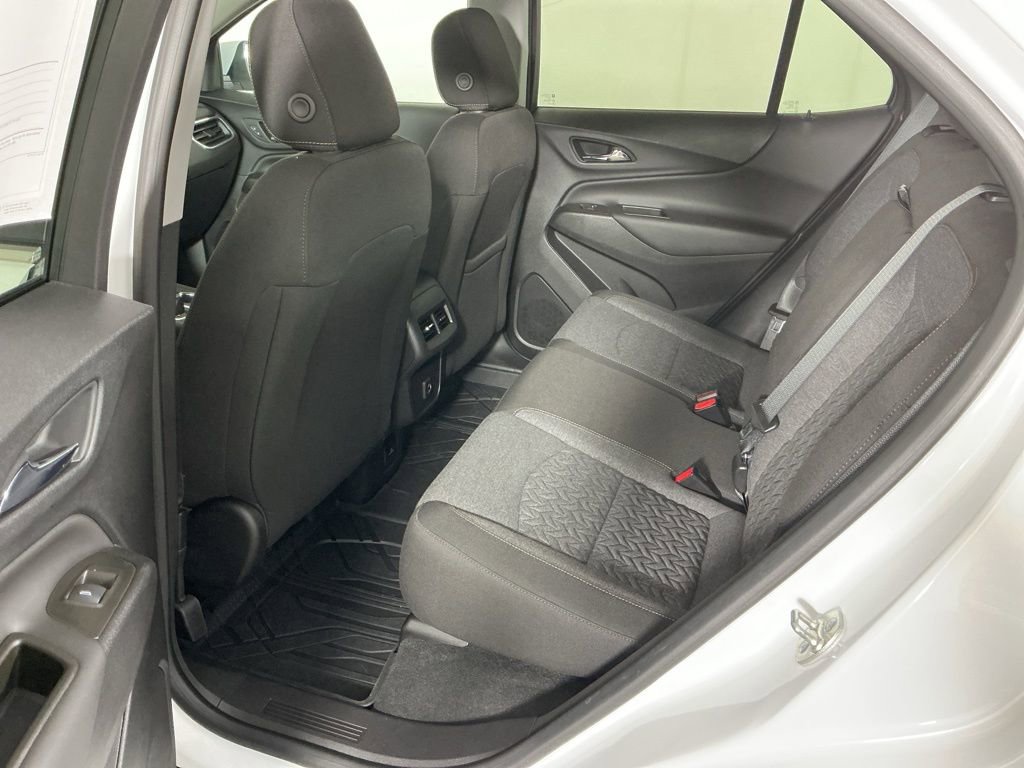 Used 2024 Chevrolet Equinox LT AWD/4WD image 12