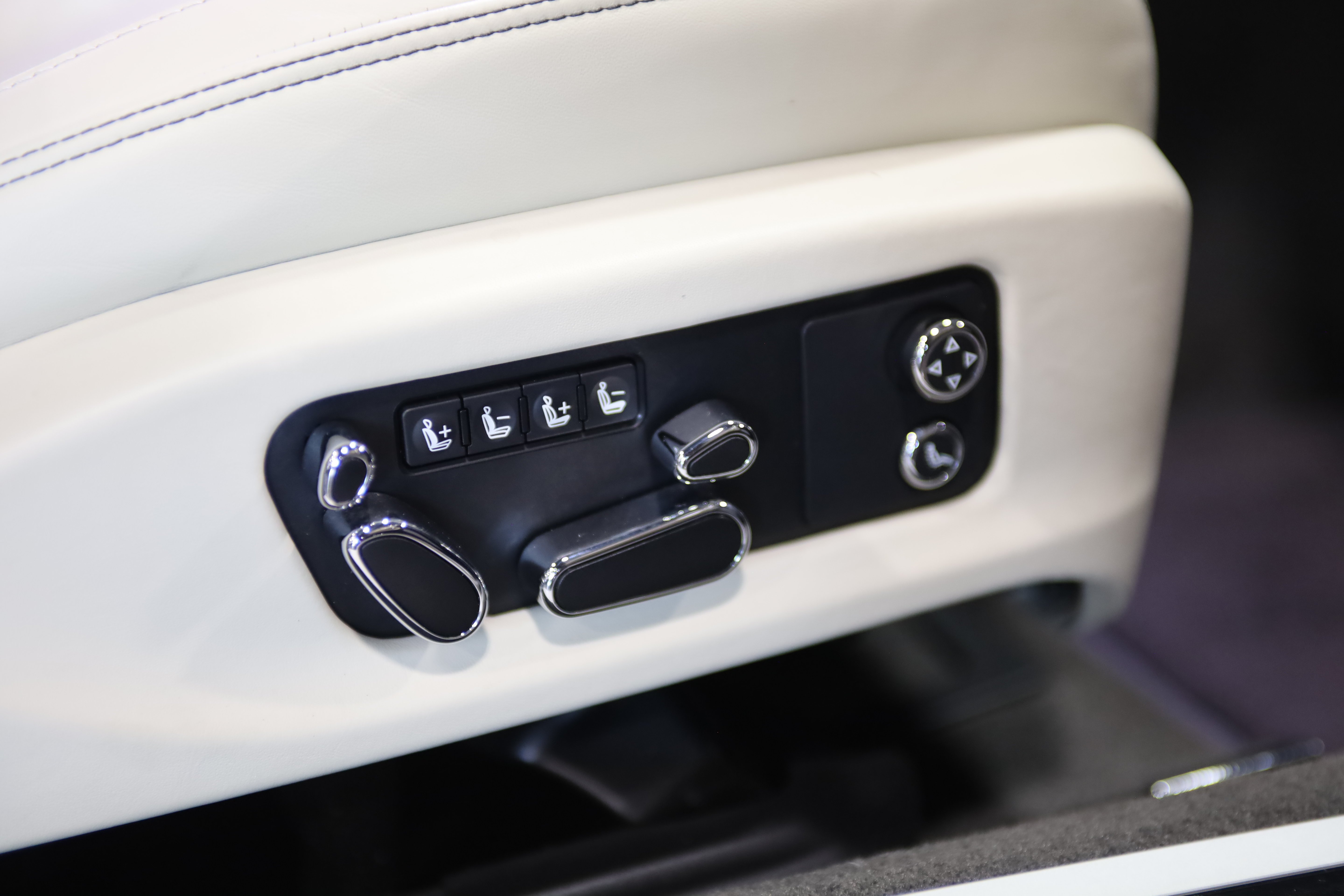 Used 2020 Bentley Continental GT AWD/4WD image 38