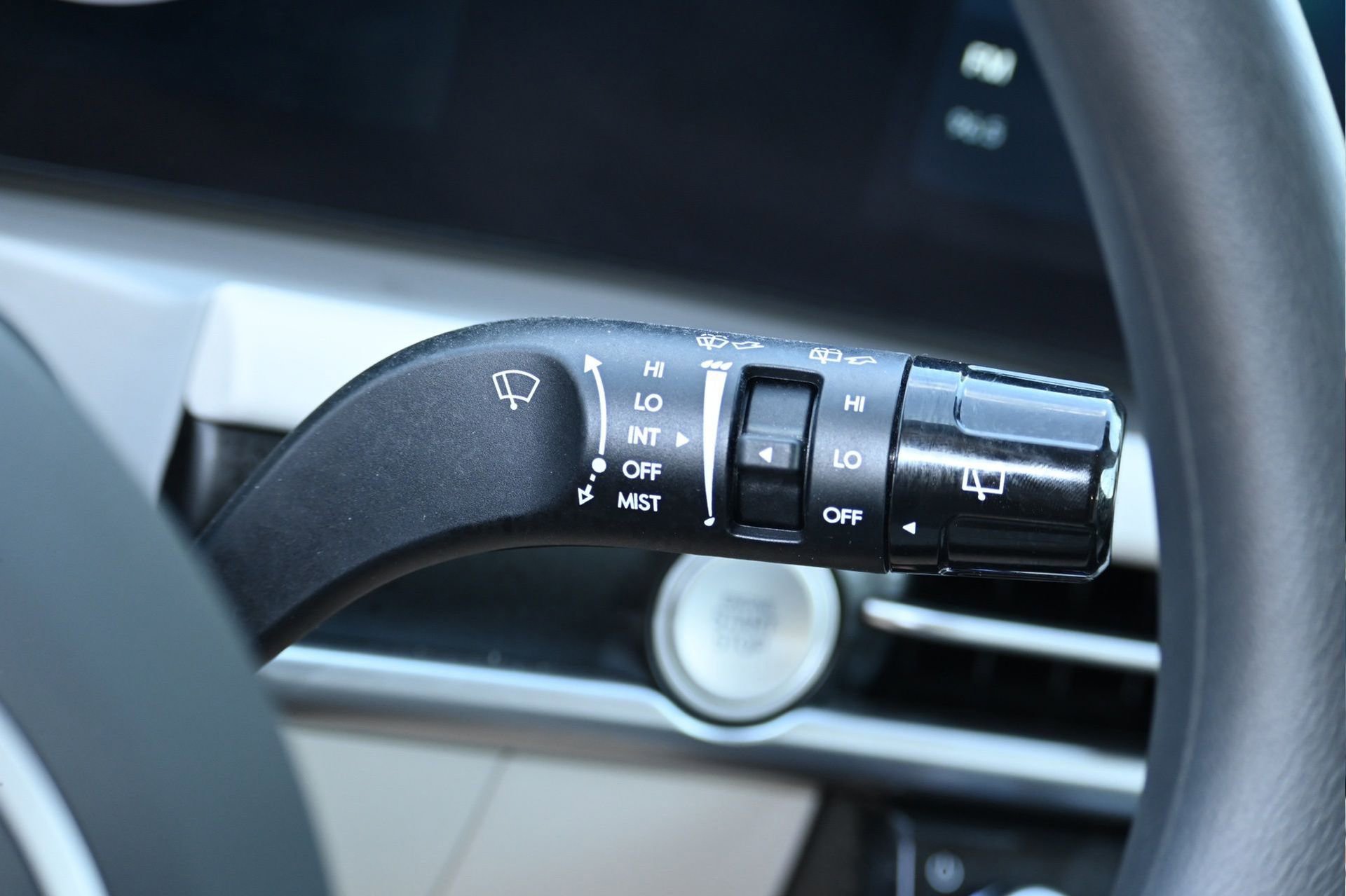 Used 2025 Hyundai Tucson SEL image 32