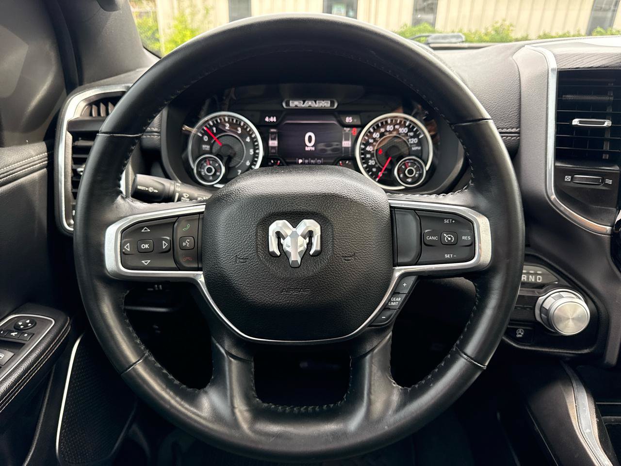 Used 2023 RAM 1500 Laramie RWD image 22