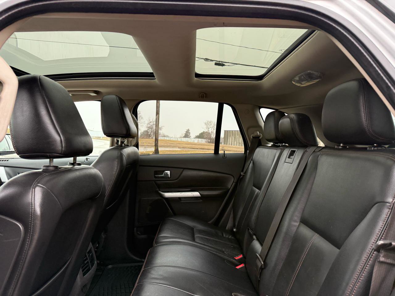 Used 2011 Ford Edge SEL w/ Canadian Comfort Pkg AWD/4WD image 18