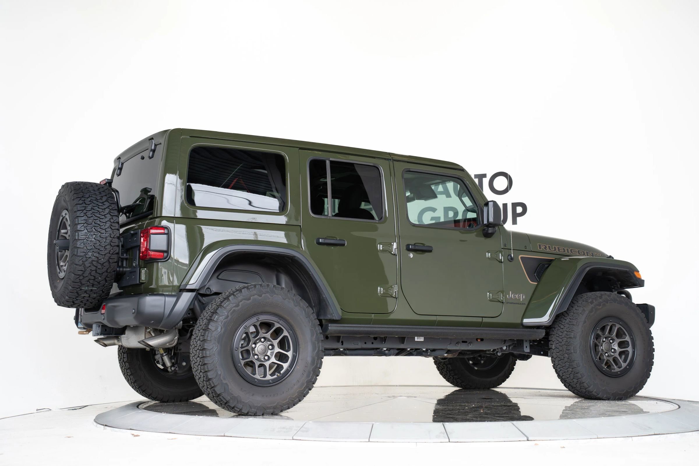 Used 2023 Jeep Wrangler Unlimited Rubicon 392 AWD/4WD image 25