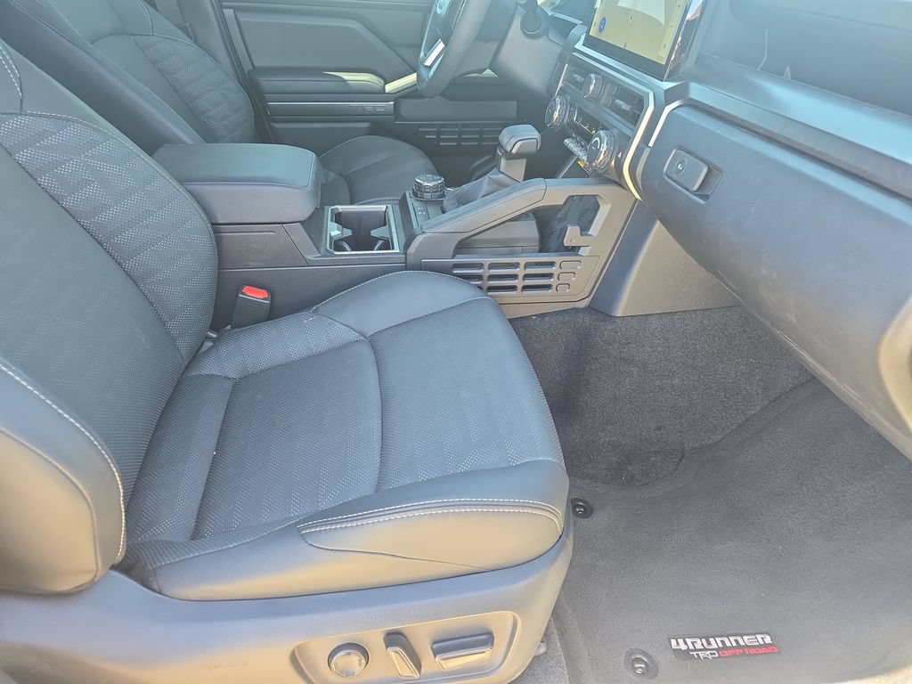 Used 2026 Toyota 4Runner TRD Off-Road Premium AWD/4WD image 10