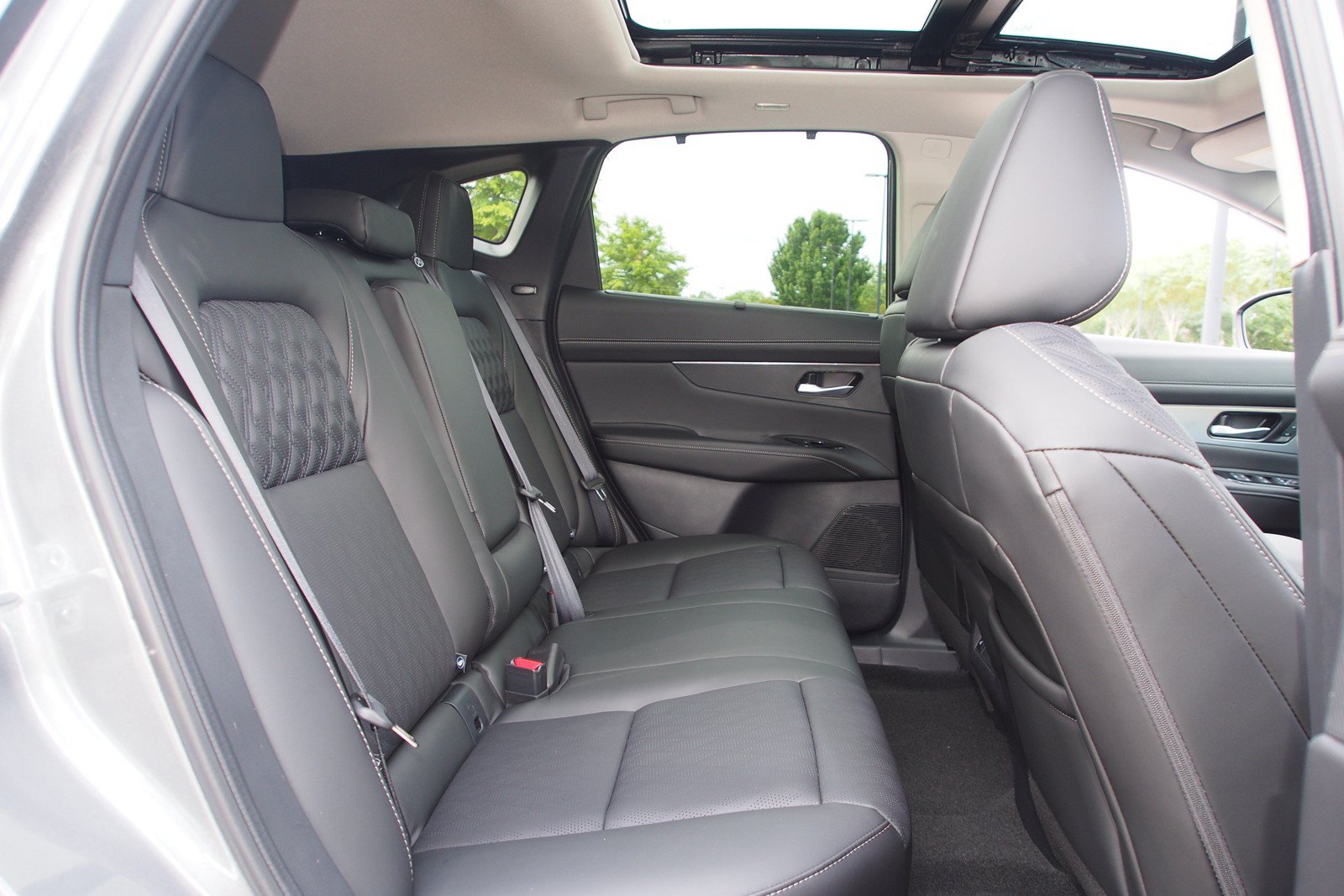 New 2026 Nissan Murano Platinum w/ Cargo Package AWD/4WD image 13