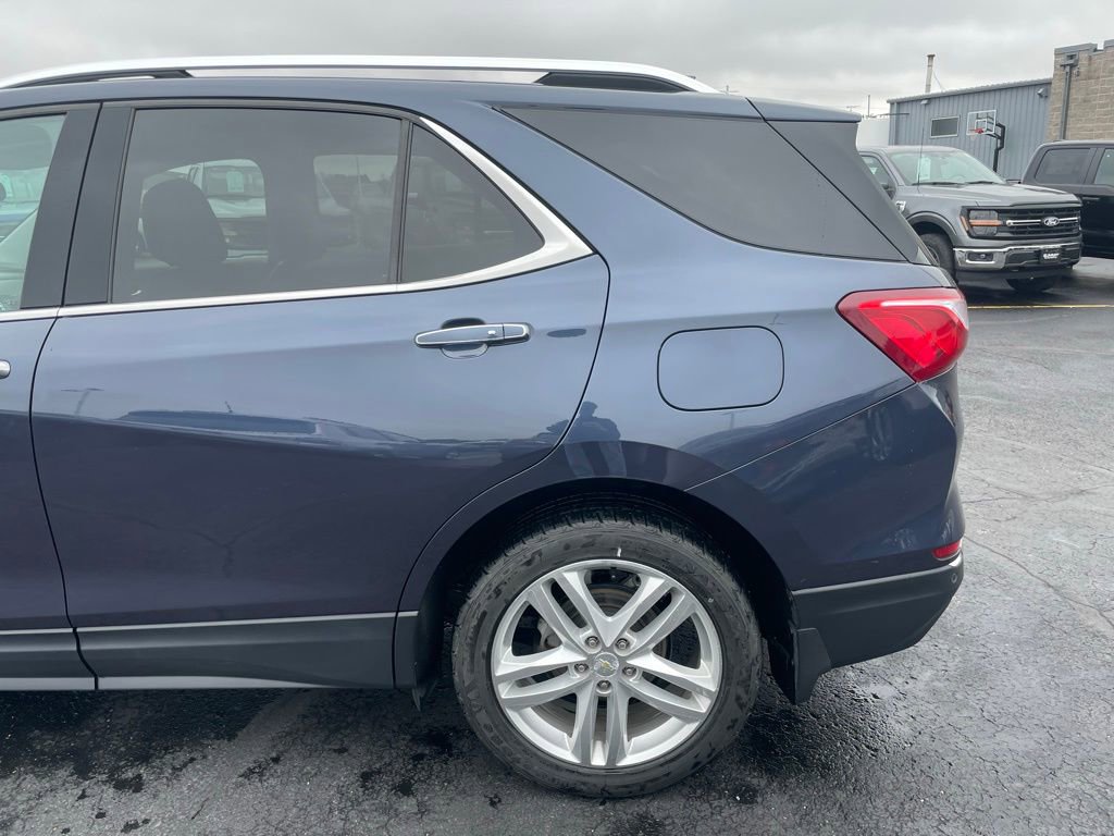 Used 2018 Chevrolet Equinox Premier image 35