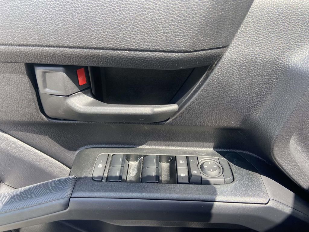 Used 2025 Toyota 4Runner SR5 image 15