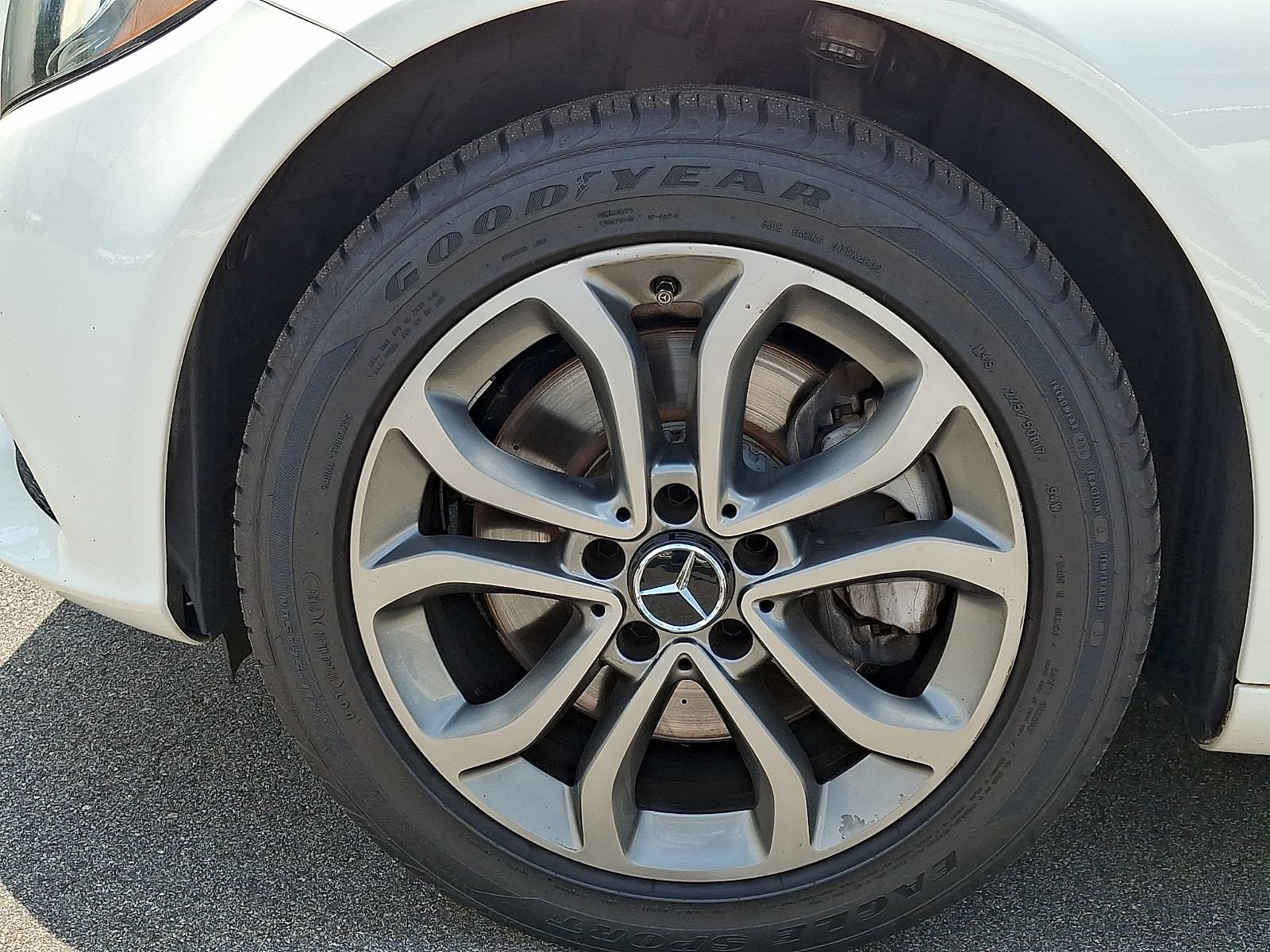 Used 2016 Mercedes-Benz C 300 4MATIC Sedan image 8