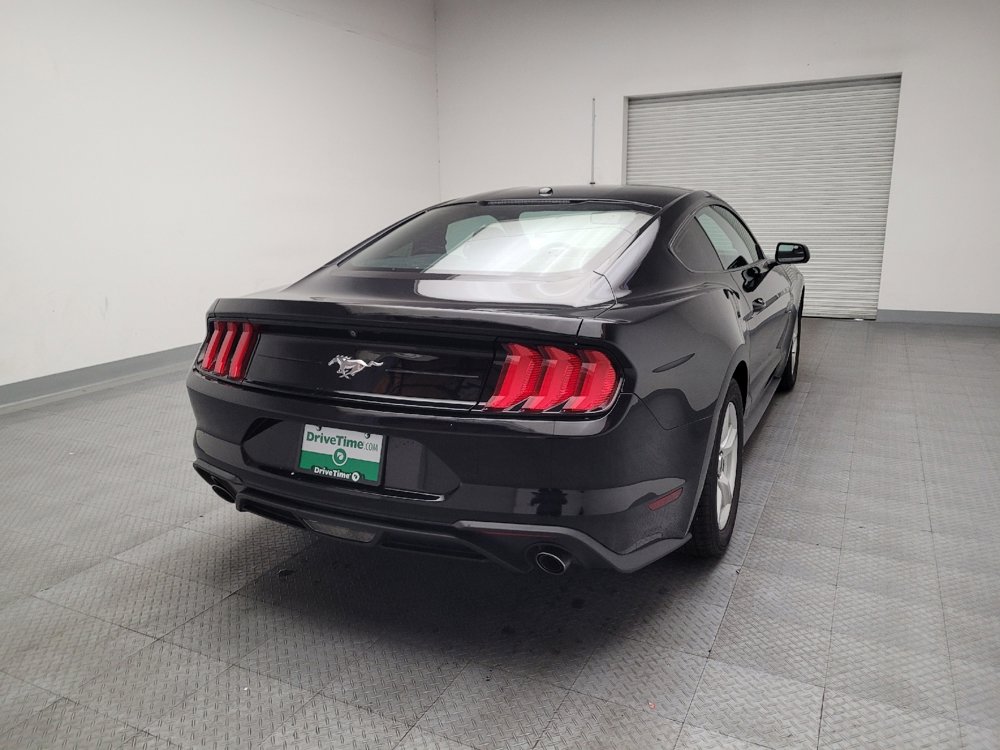 Used 2019 Ford Mustang Coupe image 7