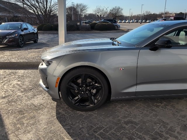 Used 2024 Chevrolet Camaro LT image 5