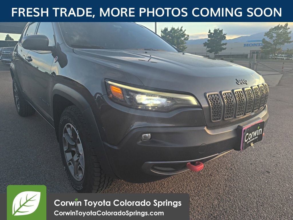 Used 2020 Jeep Cherokee Trailhawk w/ Cold Weather Group AWD/4WD image 1
