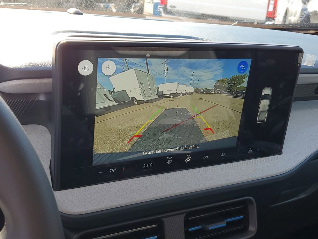 New 2025 Ford Maverick XLT w/ Equipment Group 301A image 21