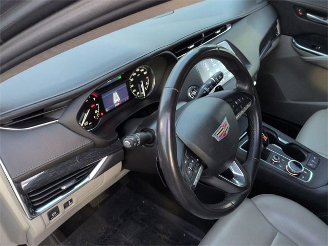 Used 2023 Cadillac XT4 Premium Luxury image 10