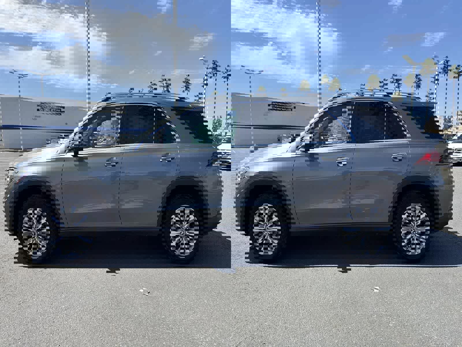 Used 2022 Mercedes-Benz GLE 350 4MATIC image 5