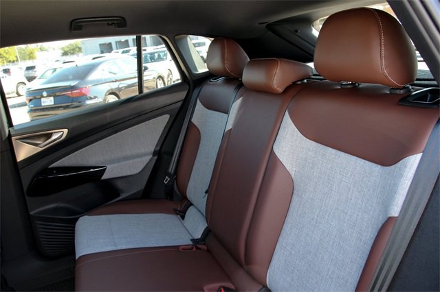 New 2026 Volkswagen ID.4 Pro image 25