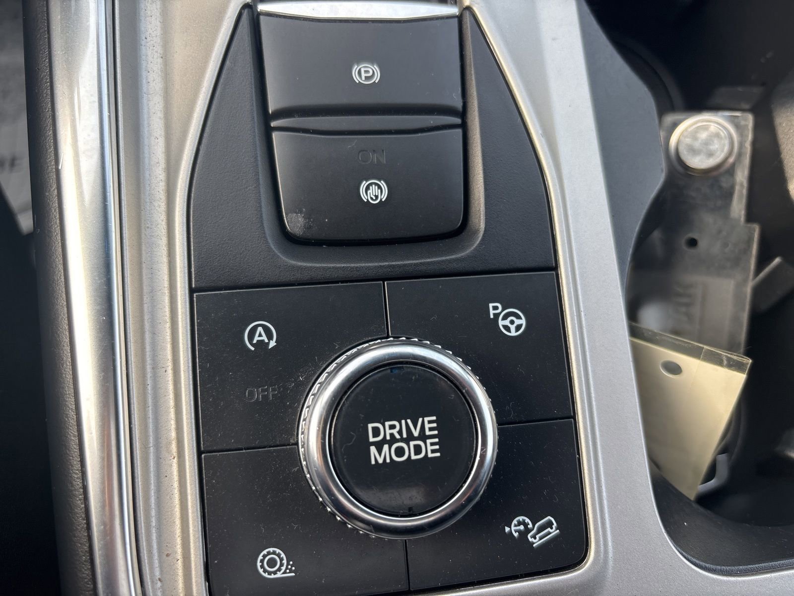 Used 2022 Ford Explorer Platinum w/ Equipment Group 601A image 24