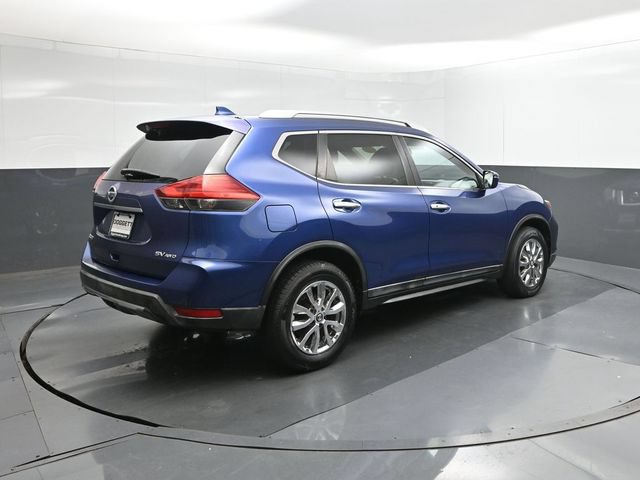 Used 2017 Nissan Rogue SV AWD/4WD image 8