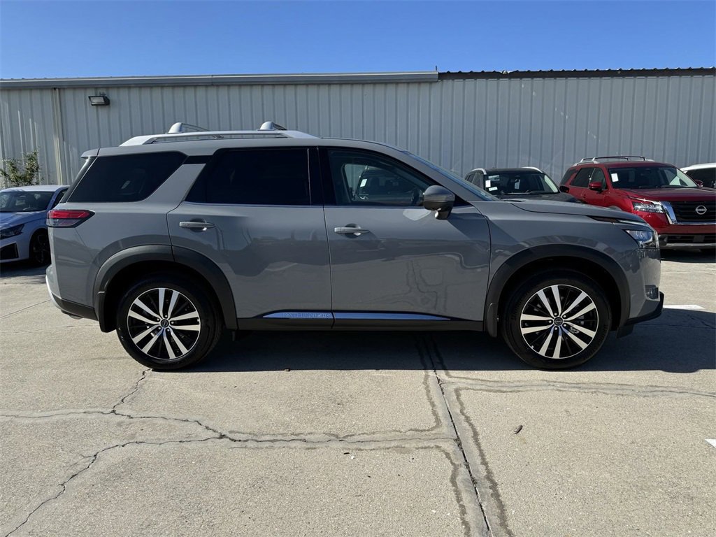New 2025 Nissan Pathfinder Platinum w/ Cargo Package image 3