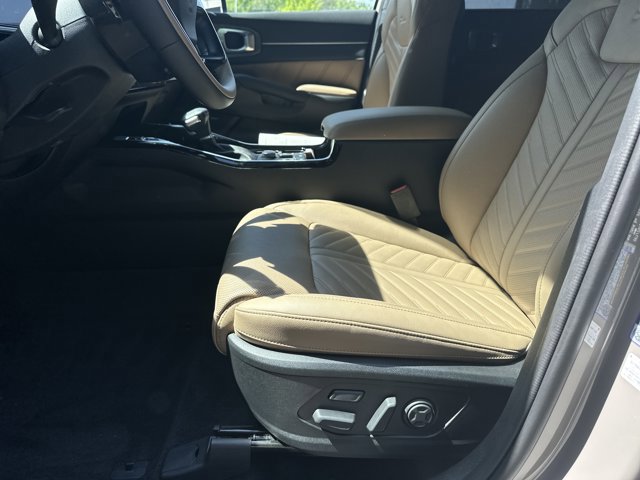 Certified 2026 Kia Sorento SX Prestige w/ Olive Brown Leather Package AWD/4WD image 10