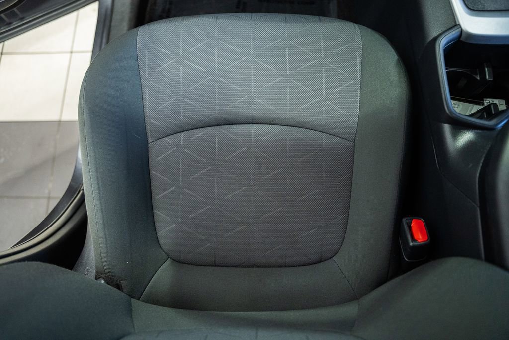 Used 2025 Toyota RAV4 XLE image 26