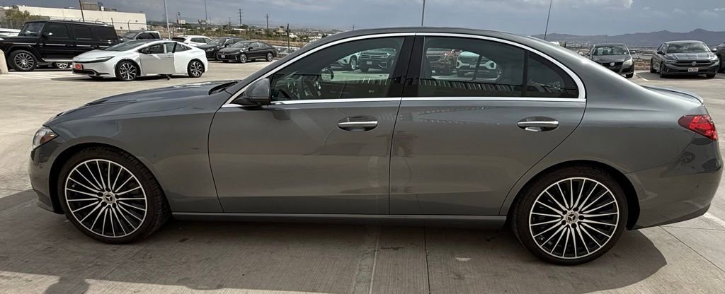 Used 2025 Mercedes-Benz C 300 Sedan image 5
