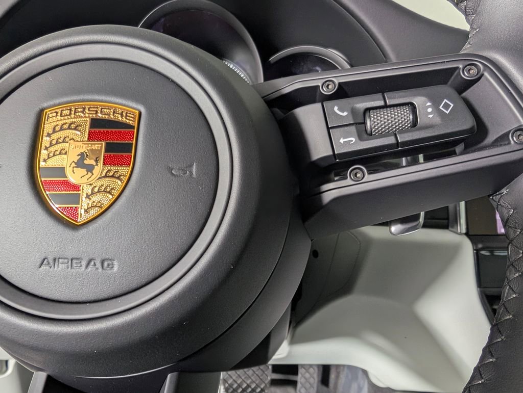 New 2026 Porsche Macan image 38