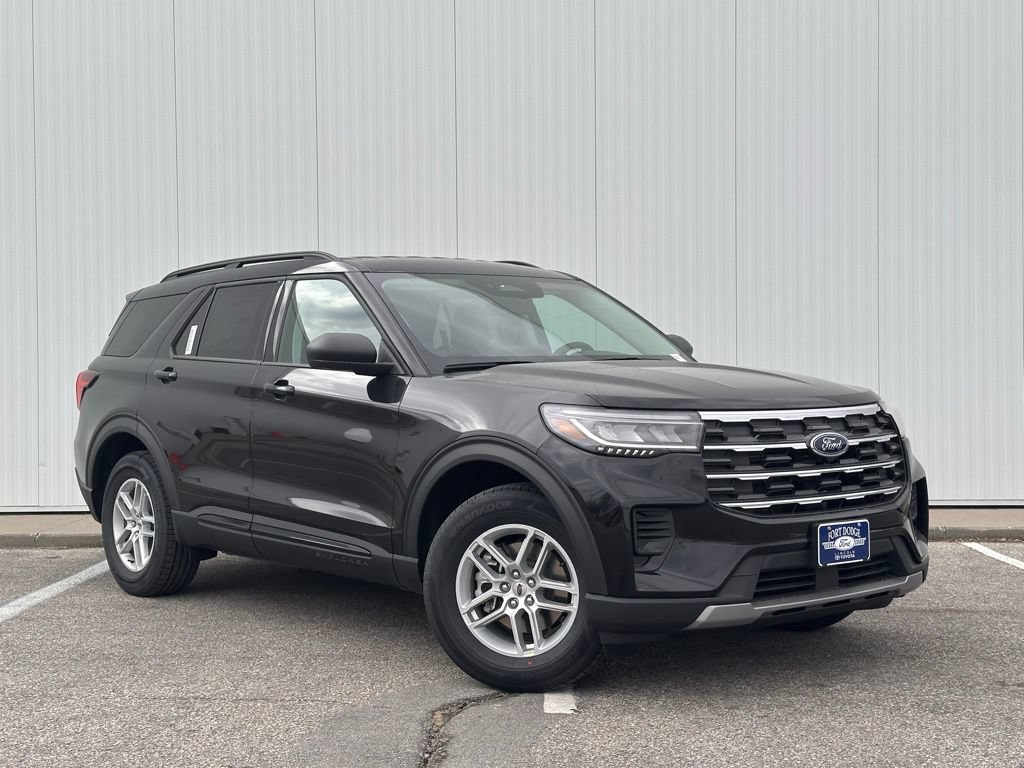 New 2026 Ford Explorer Active AWD/4WD image 7