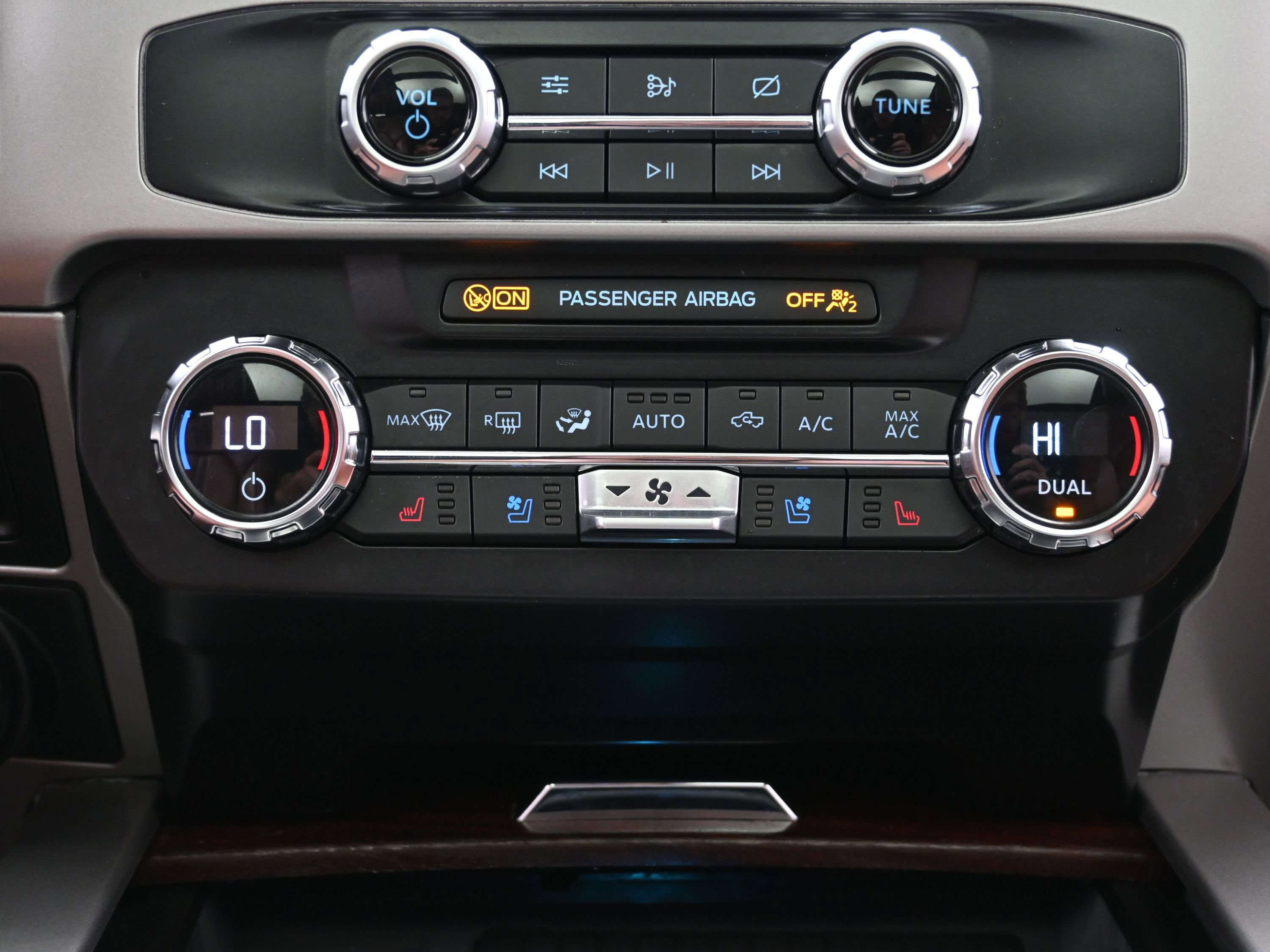 Used 2022 Ford F350 King Ranch image 39