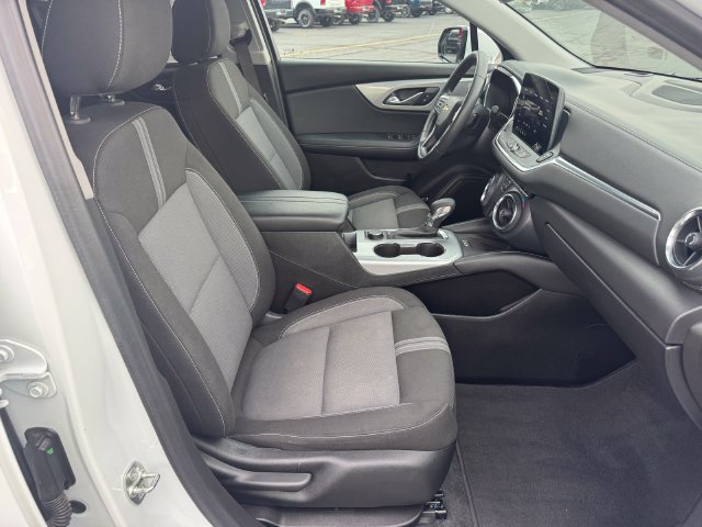 Used 2024 Chevrolet Blazer LT w/ Convenience Package FWD image 14