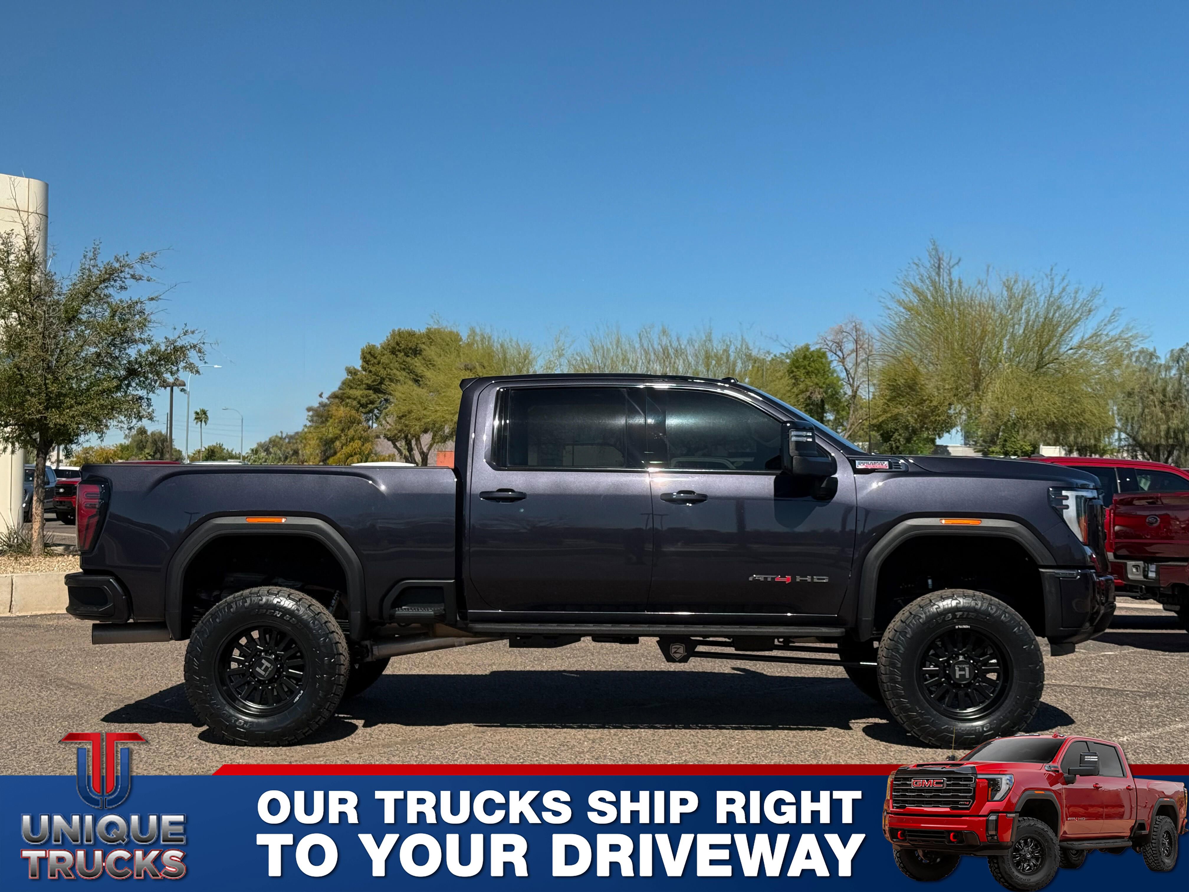Used 2025 GMC Sierra 2500 AT4 w/ AT4 Premium Plus Package AWD/4WD image 8