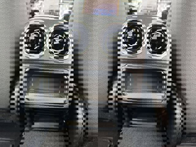 Used 2024 Mercedes-Benz C 300 Sedan image 9