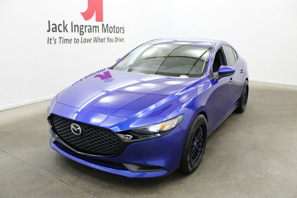 Used 2020 MAZDA MAZDA3 Sedan w/ Select Package FWD image 2