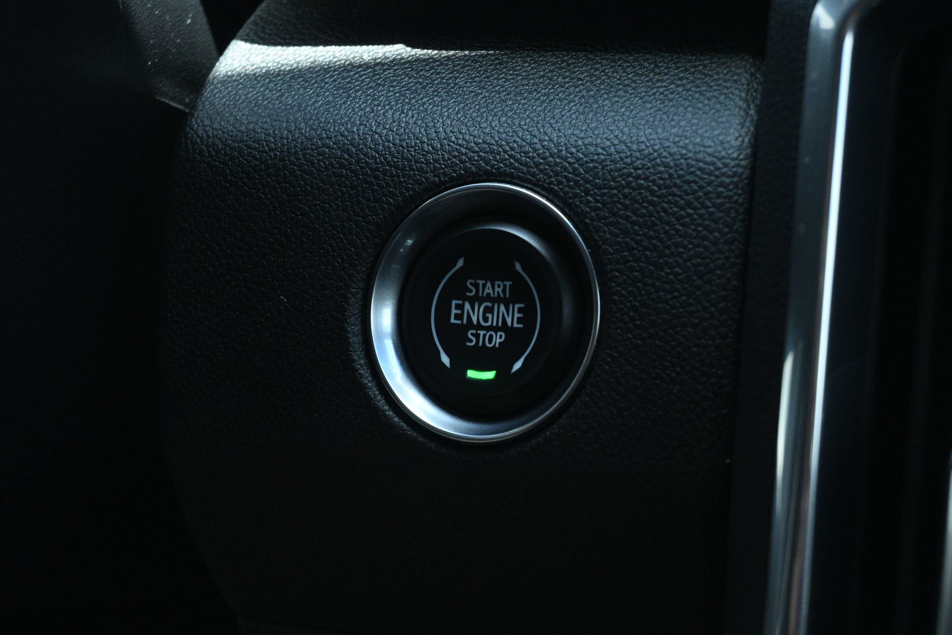 Used 2024 GMC Acadia Elevation w/ LPO, Floor Liner Package FWD image 16