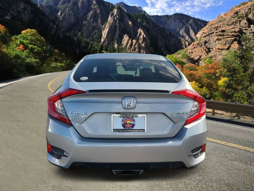 Used 2021 Honda Civic Sport image 4