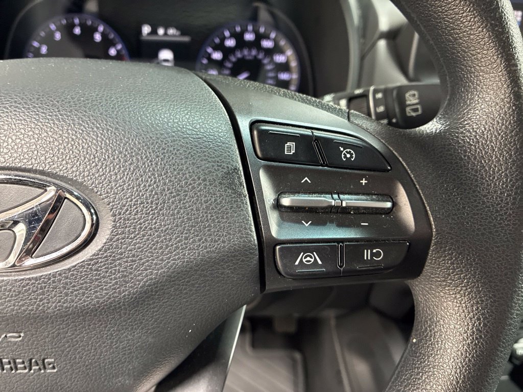 Used 2023 Hyundai Kona SEL AWD/4WD image 35