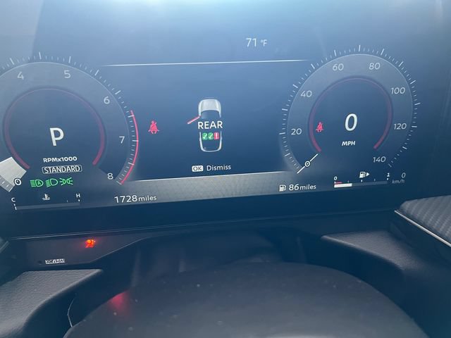 Used 2025 Nissan Kicks SR AWD/4WD image 14