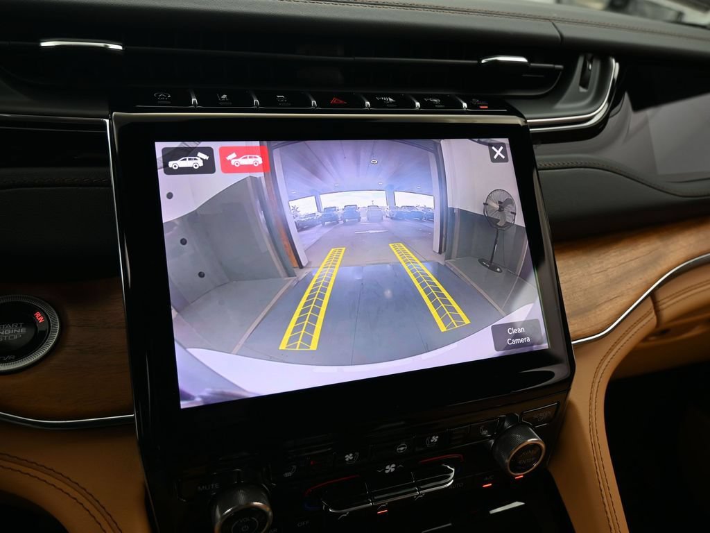 New 2025 Jeep Grand Cherokee L Summit AWD/4WD image 44