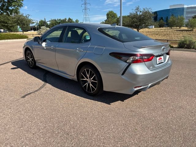 Used 2024 Toyota Camry SE FWD image 7