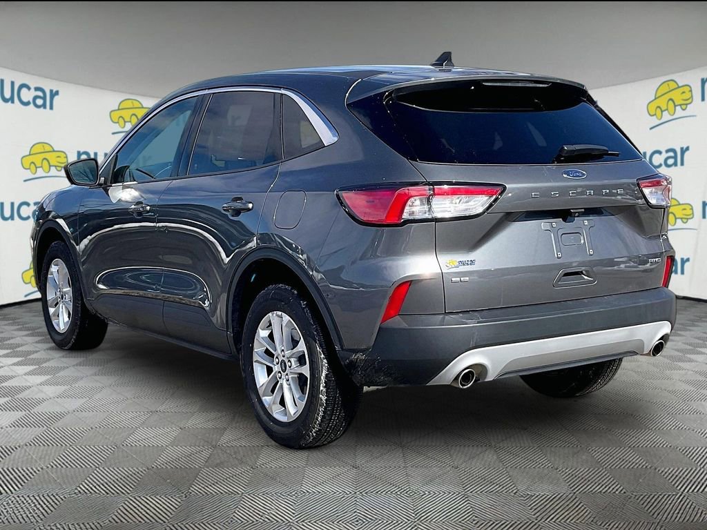 Used 2022 Ford Escape SE image 4