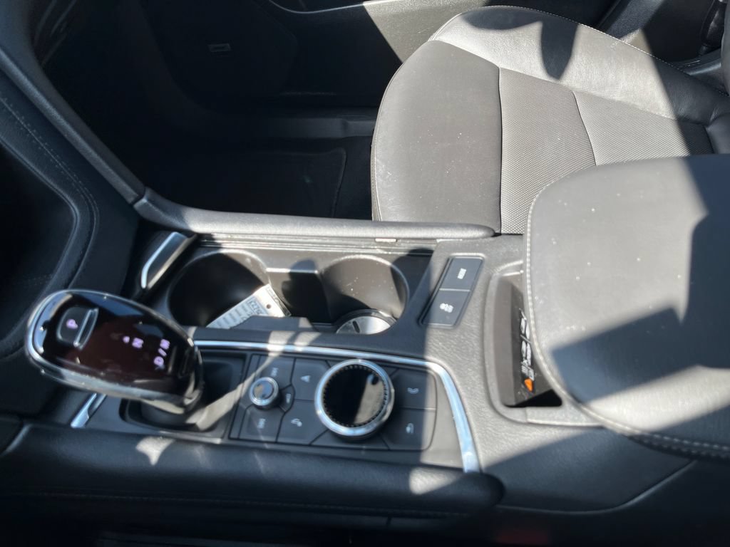 Used 2024 Cadillac XT6 Premium Luxury FWD image 22