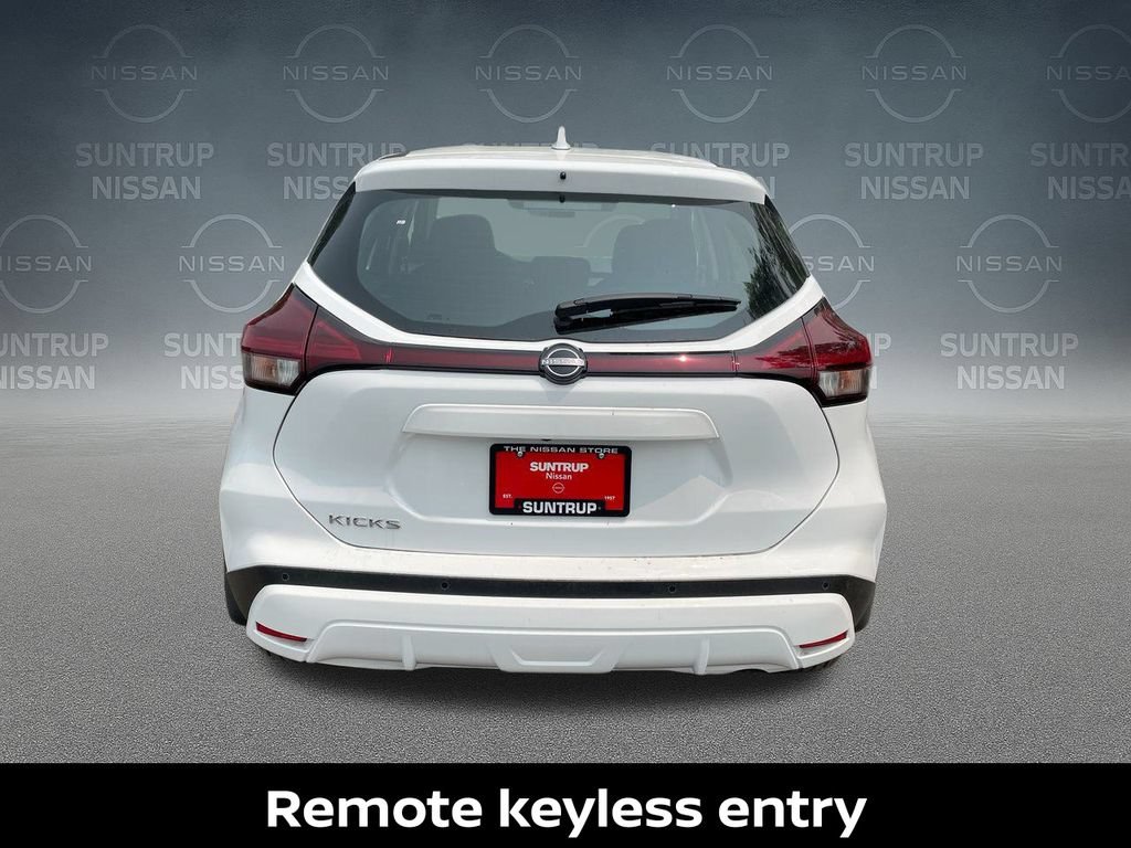 Certified 2025 Nissan Kicks Play S FWD image 15