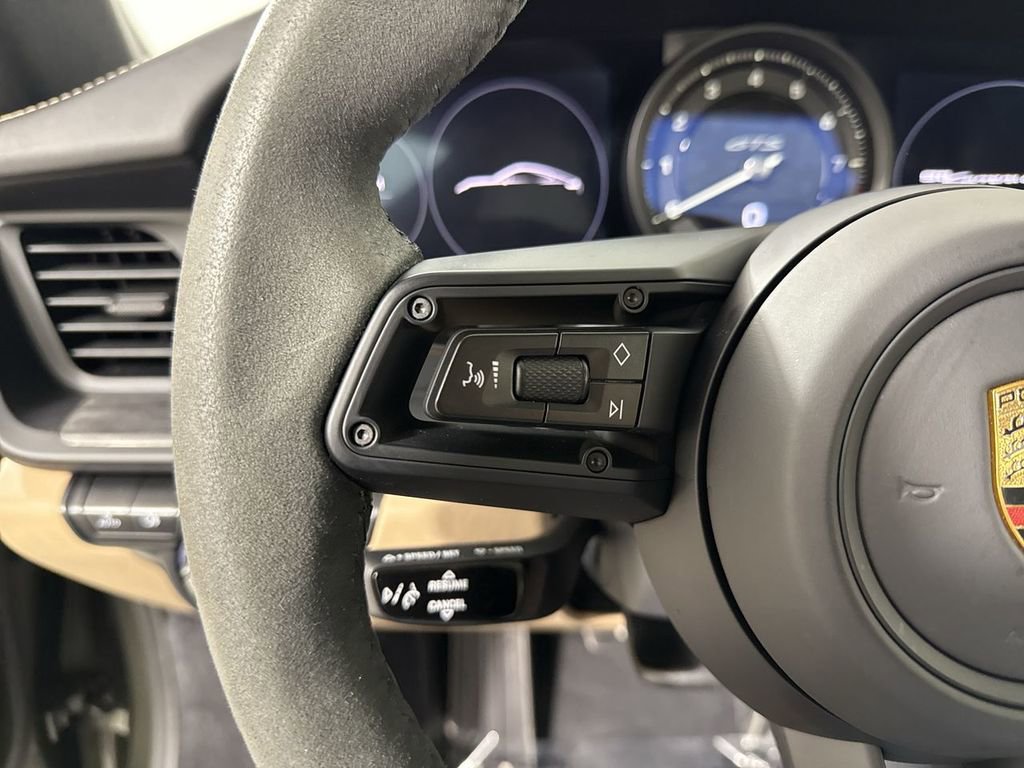 Certified 2024 Porsche 911 Carrera GTS RWD image 38
