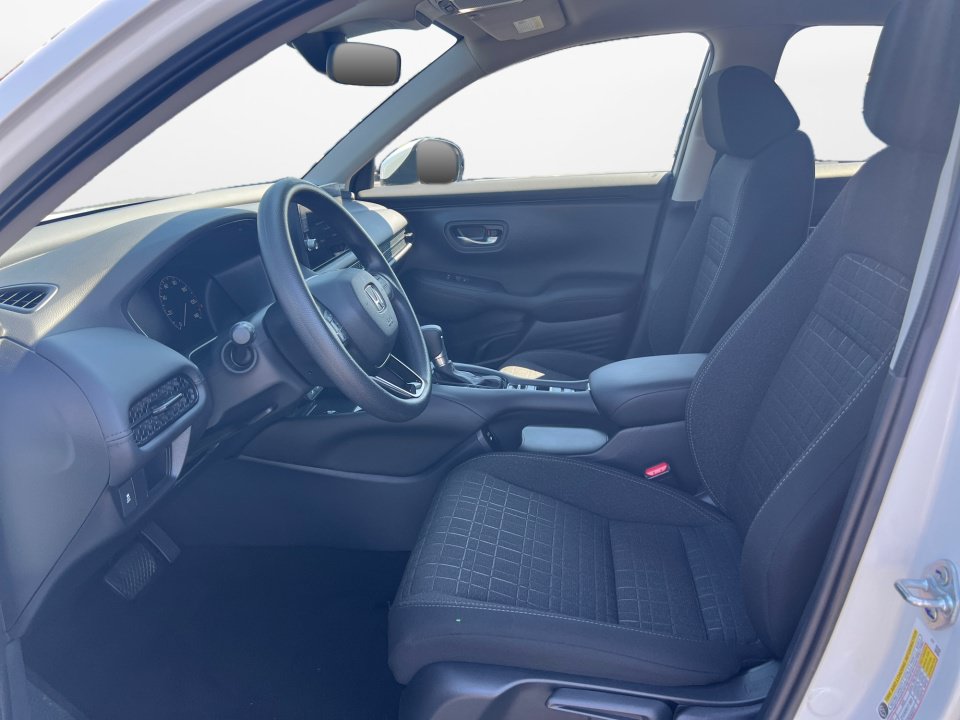 Used 2026 Honda HR-V LX image 9
