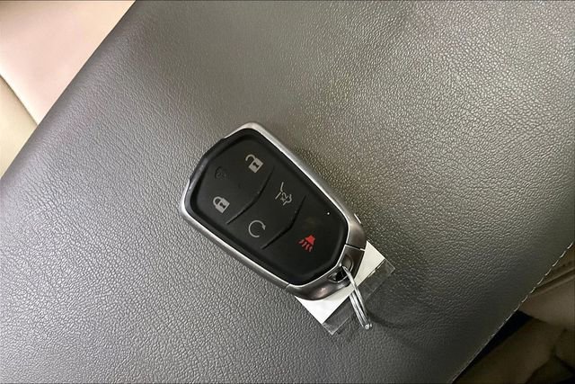 Used 2024 Cadillac XT6 Premium Luxury w/ LPO, Floor Liner Package AWD/4WD image 30
