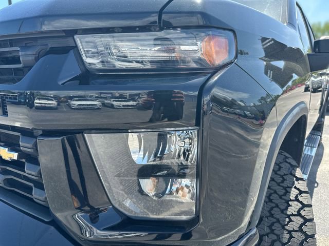 Used 2022 Chevrolet Silverado 2500 Custom w/ Custom Value Package image 10