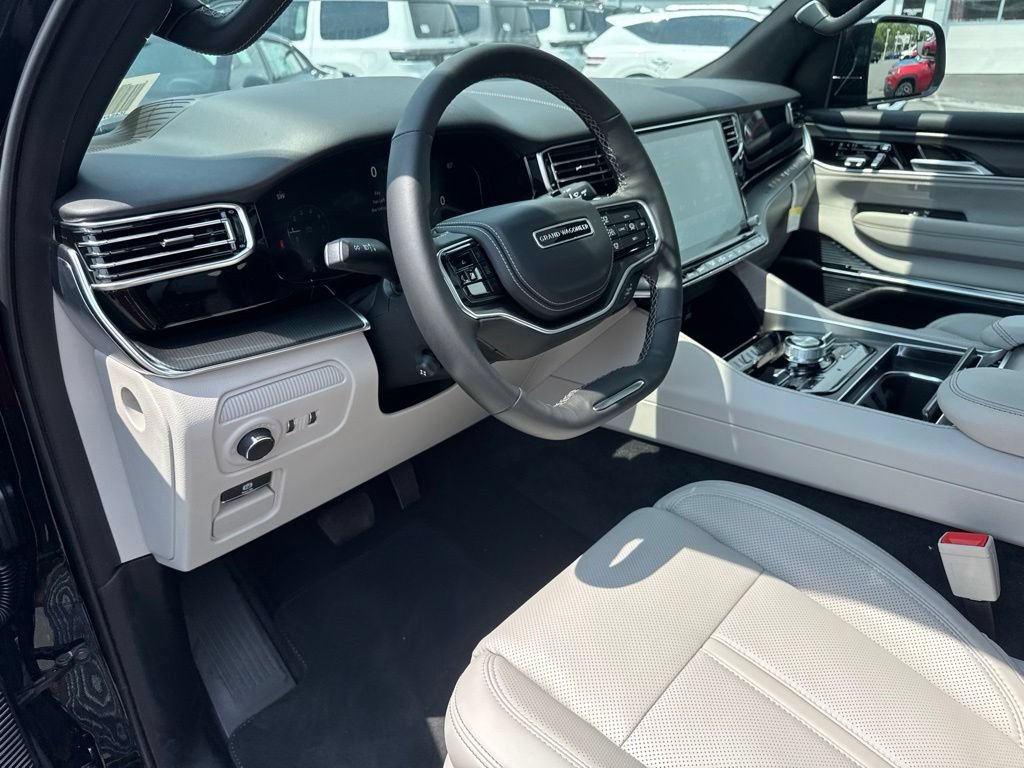 New 2026 Jeep Grand Wagoneer Summit w/ Premium Group III AWD/4WD image 10