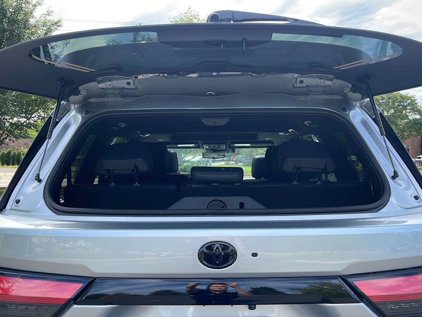 New 2026 Toyota Sequoia Platinum AWD/4WD image 21