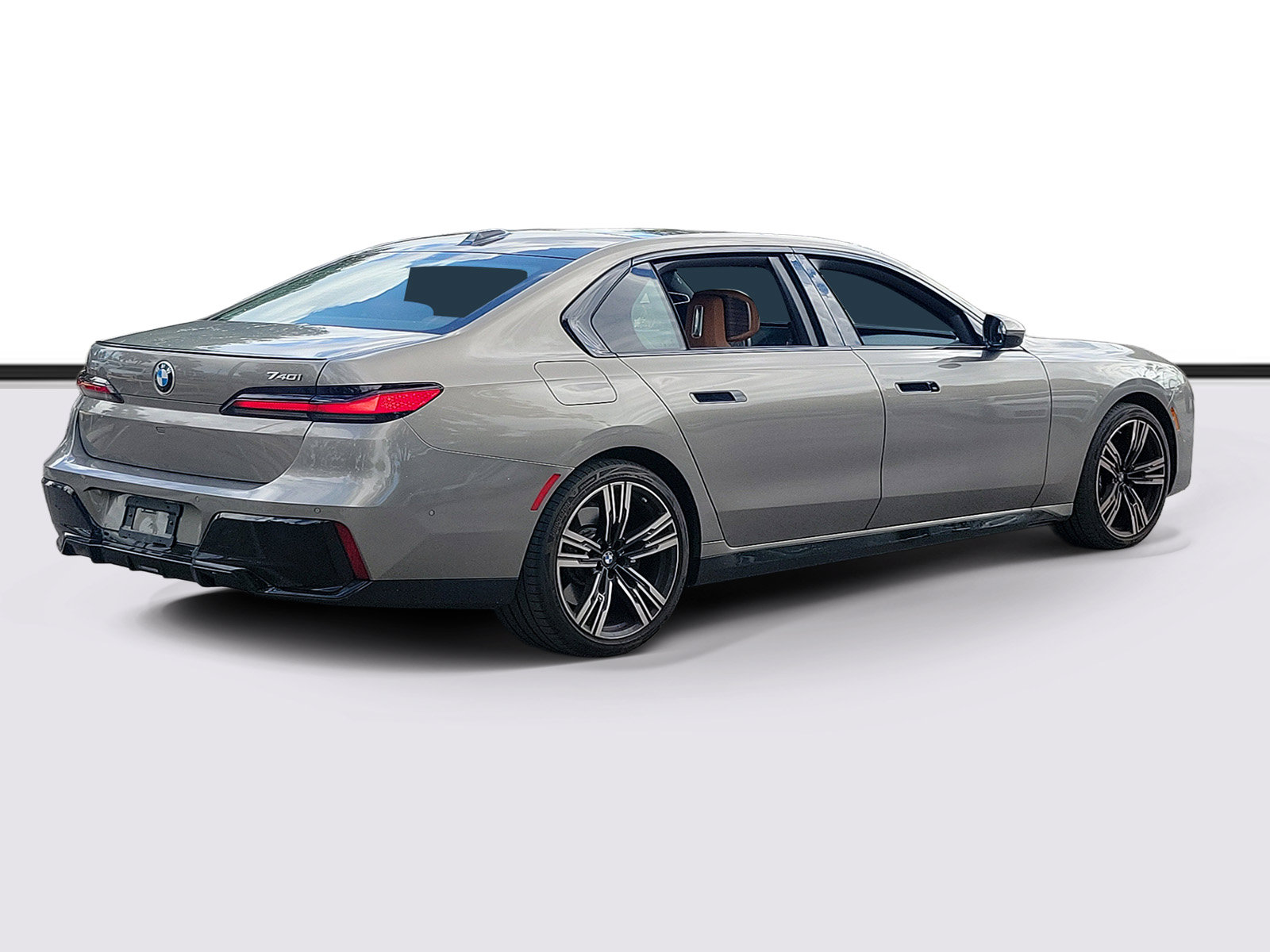 Used 2025 BMW 740i w/ Premium Package RWD image 3