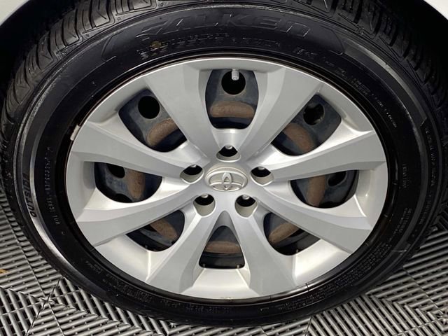 Used 2022 Toyota Corolla LE FWD image 28