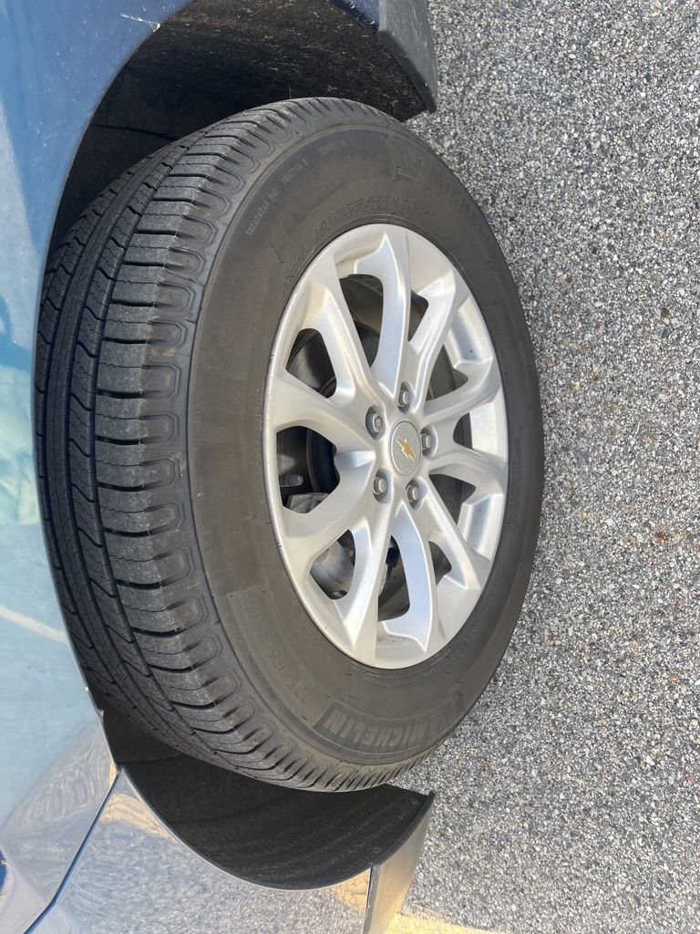 Used 2021 Chevrolet Equinox LT image 21